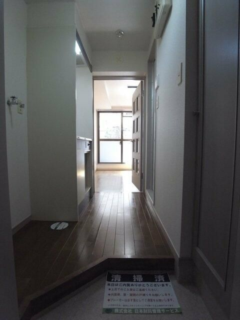 プライム池袋の玄関