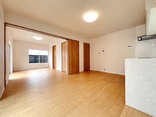 【仲介手数料０円】綾瀬市大上1丁目　中古一戸建ての居間・リビング|綾瀬市大上1丁目　中古一戸建て