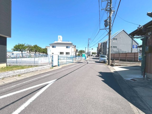 ファーストタウン　江南市第1今市場町　全2区画分譲の前面道路含む現地写真|「現地（2026年5月5日）撮影」　
■前面道路　
■ヤマダ不動産　株式会社リライフ