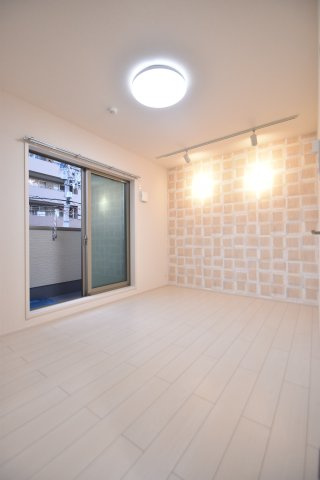 大阪市城東区今福西５丁目のアパートの居間・リビング
