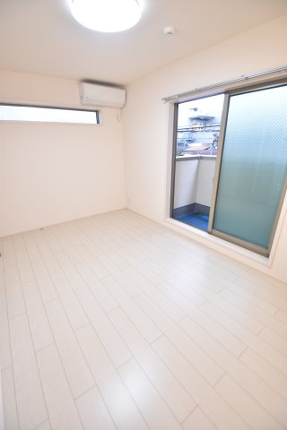 大阪市城東区今福西５丁目のアパートの寝室