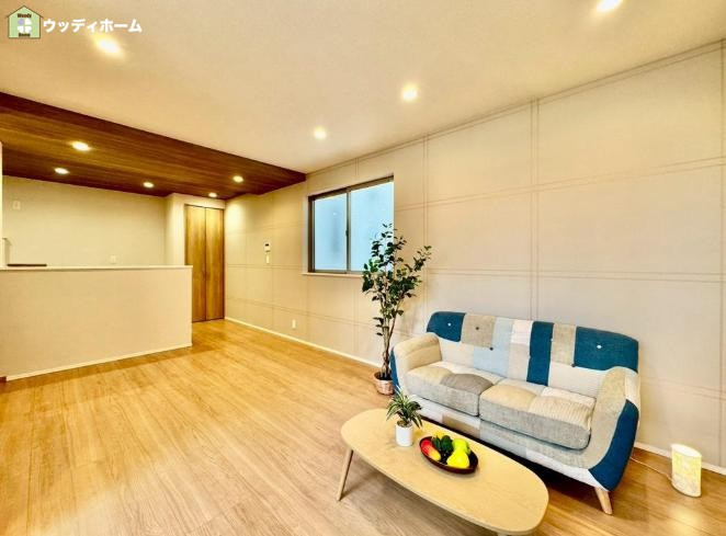 川口市川口5丁目　中古一戸建ての居間・リビング