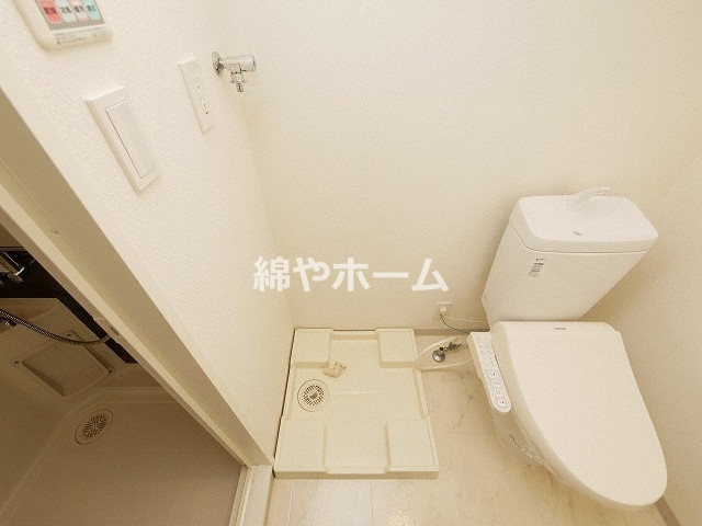 レオンコンフォート難波のトイレ|シンプルで使いやすいトイレです