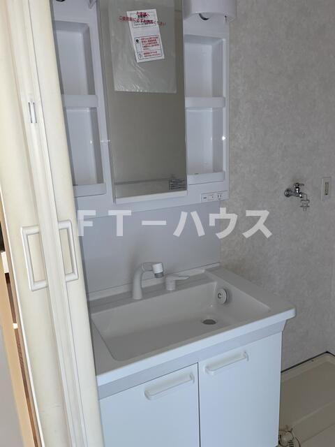 ソレーユ西船橋の独立洗面台