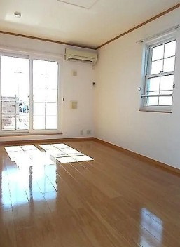 岩手県北上市　2棟一括の居間・リビング