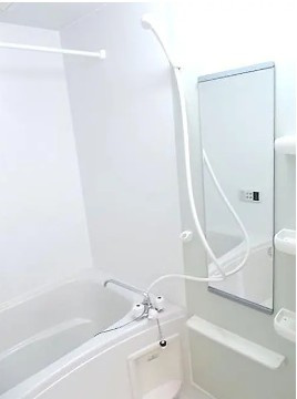 岩手県北上市　2棟一括の浴室