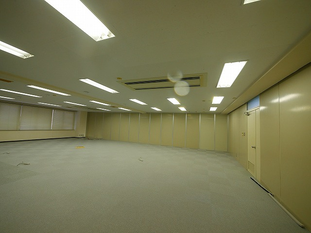 奥田ビルの内装