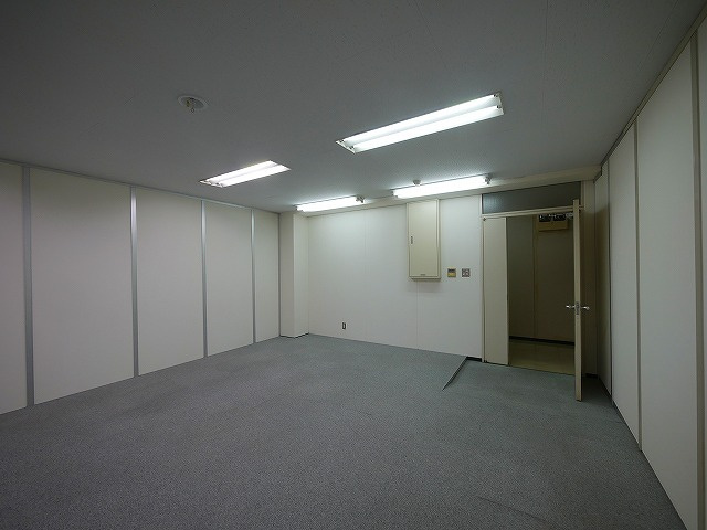 奥田ビルの内装