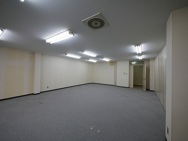奥田ビルの内装