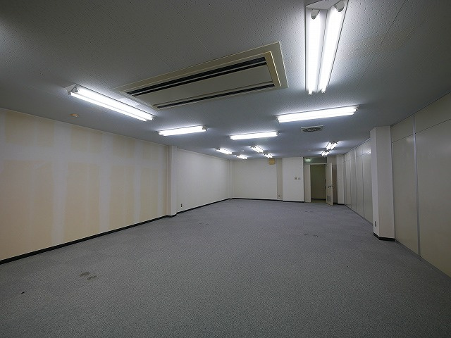 奥田ビルの内装