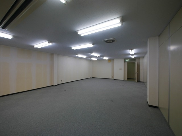 奥田ビルの内装