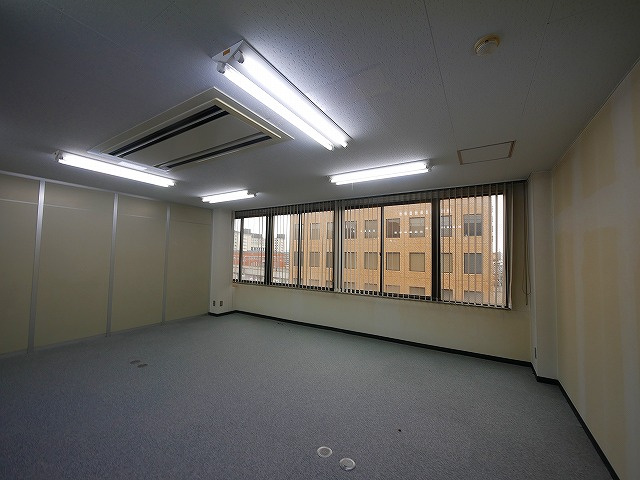 奥田ビルの内装