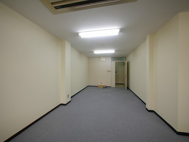 奥田ビルの内装