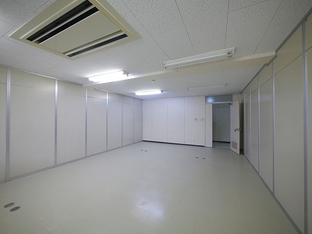 奥田ビルの内装