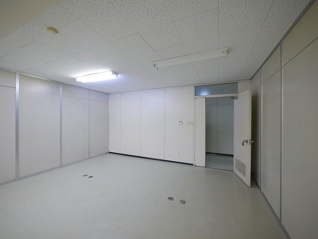 奥田ビルの内装