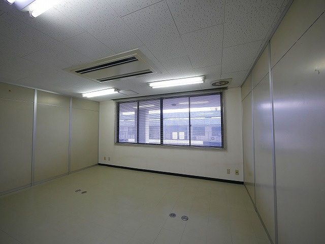 奥田ビルの内装