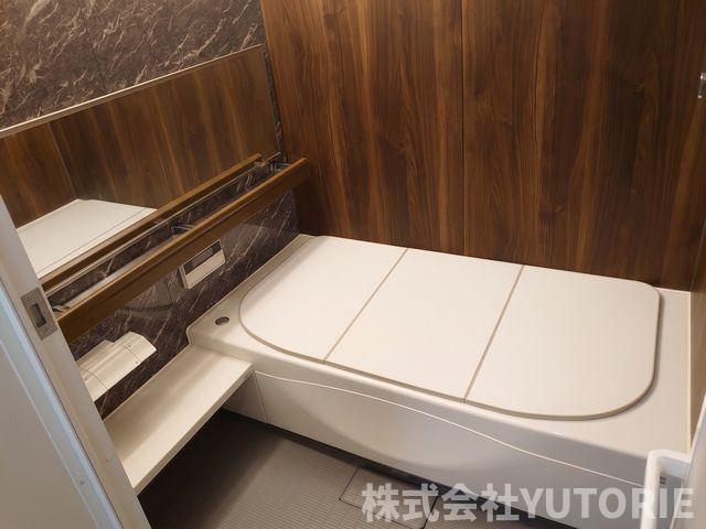 町田市広袴　令和３年リノベ戸建５LDK２台Ｐの独立洗面台