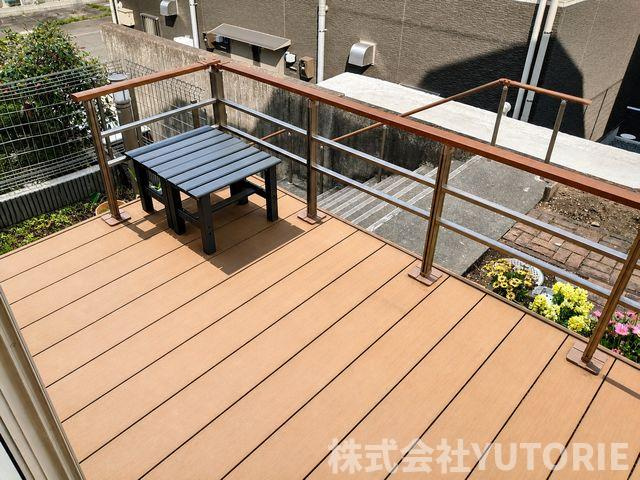 町田市広袴　令和３年リノベ戸建５LDK２台Ｐのバルコニー