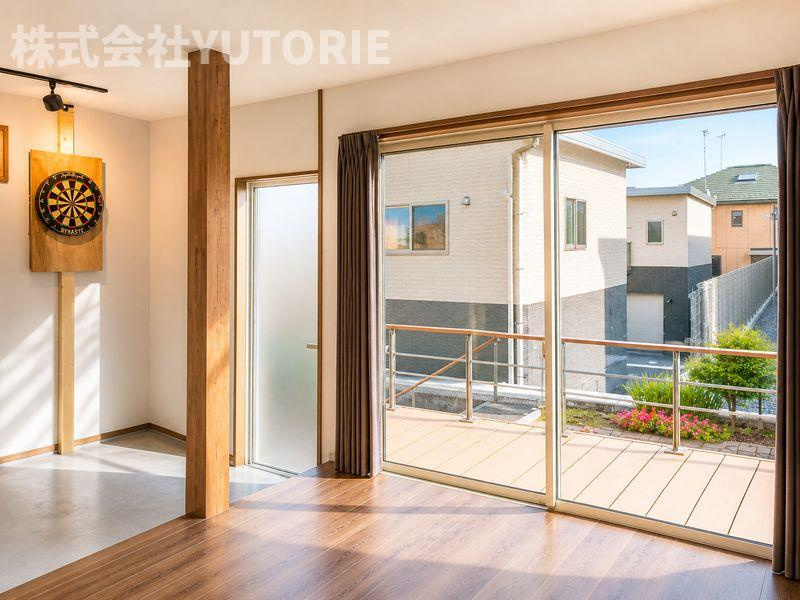 町田市広袴　令和３年リノベ戸建５LDK２台Ｐの洋室|土間のスペースが広がり、仕事部屋や趣味のスペースとしても作業できます。