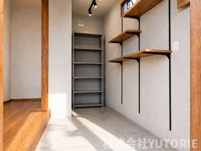 町田市広袴　令和３年リノベ戸建５LDK２台Ｐの庭