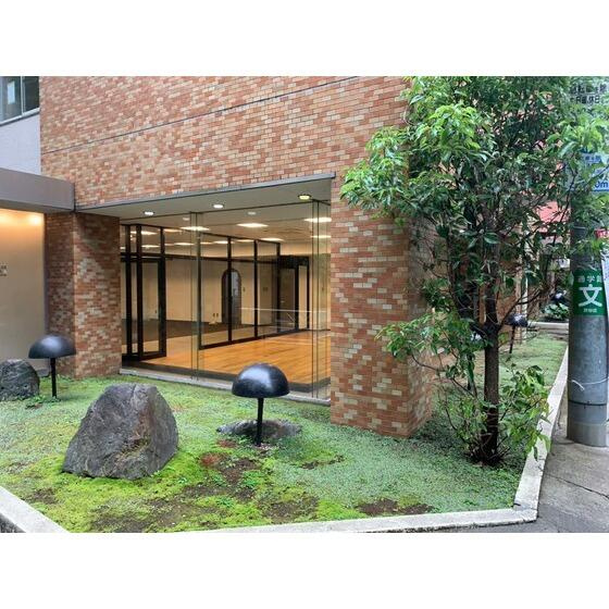 ウエストサイド新宿御苑（旧アドス御苑マンション）の庭|前々テナント退去時