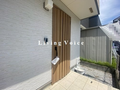 【エントランス】 | 【仲介手数料０円】茅ヶ崎市赤羽根　中古一戸建て | 【仲介手数料０円】茅ヶ崎市赤羽根　中古一戸建て