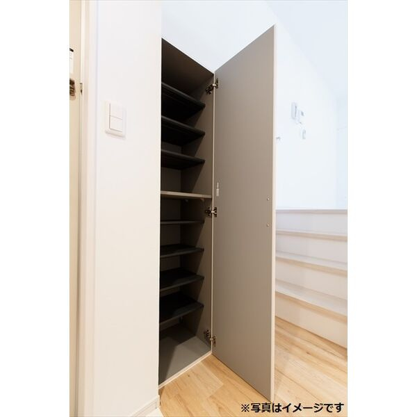 グレイス　名古屋市賃貸　仲介手数料無料の玄関
