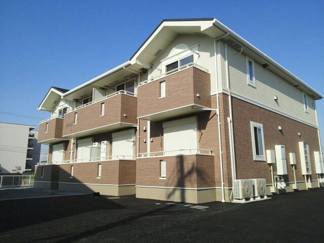 加古川市野口町古大内のアパート