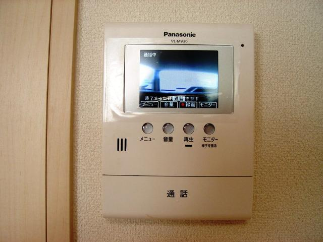 加古川市野口町坂元北２丁目の賃貸マンションの内装|カメラ付インターホン