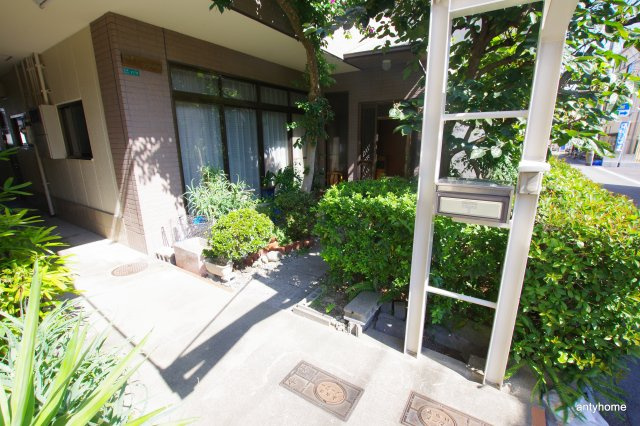 ハイツ松原　仲介手数料無料のロビー
