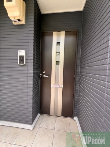 メゾン　アンソレイエの玄関