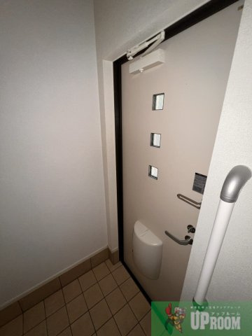 メゾン　アンソレイエの玄関