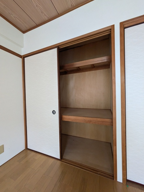 ガーデンテラス甲東園の収納