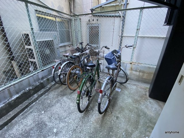 サンロイヤルみやこ　仲介手数料無料の駐車場