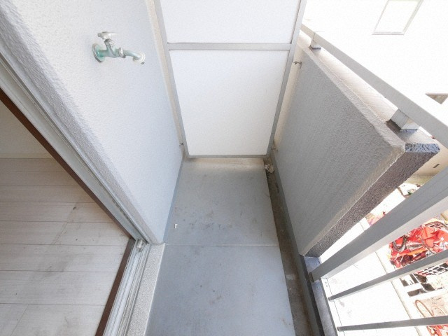 大阪市浪速区塩草２丁目の賃貸マンションのバルコニー