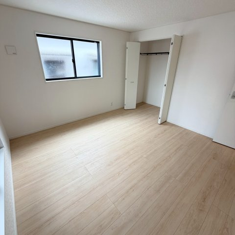 クレイドルガーデン松山市立花 第1の洋室