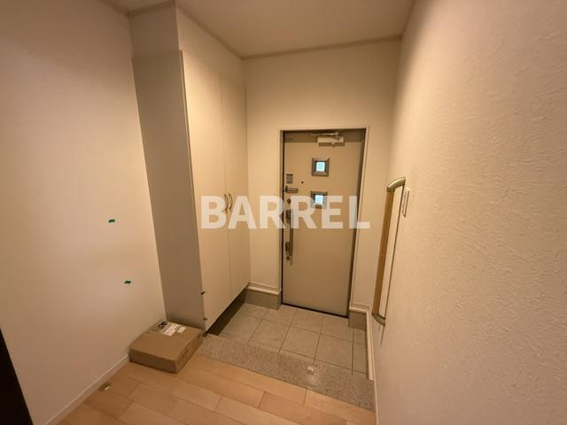 ディアコート向丘の玄関