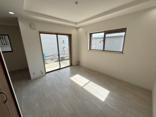 堺市西区山田二丁　中古一戸建の居間・リビング