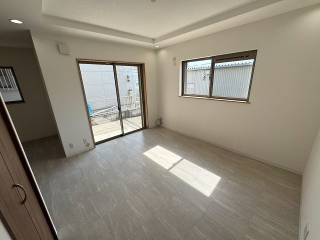 堺市西区山田二丁　中古一戸建の洋室