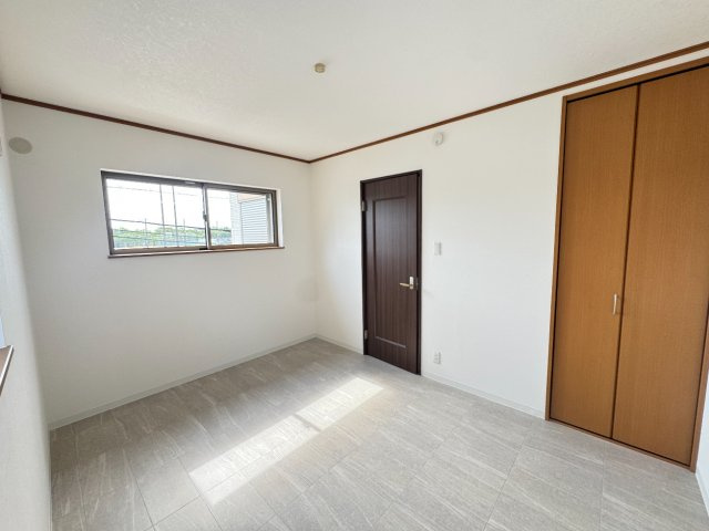 堺市西区山田二丁　中古一戸建の洋室