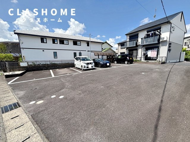アート林　　　刈谷市近郊の賃貸はクラスホーム刈谷店の駐車場