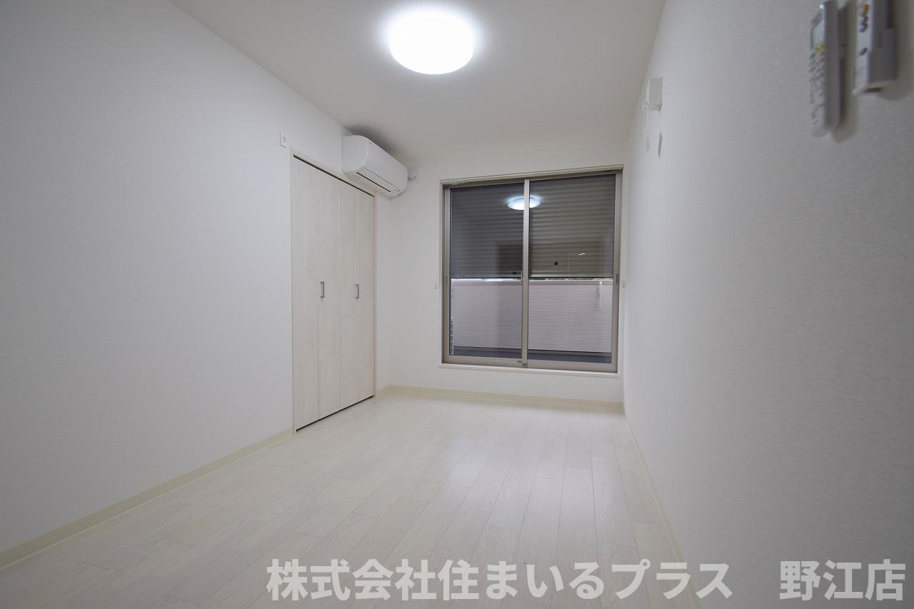 クリエオーレ中茶屋の洋室