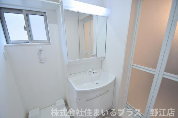 クリエオーレ横堤の洗面所