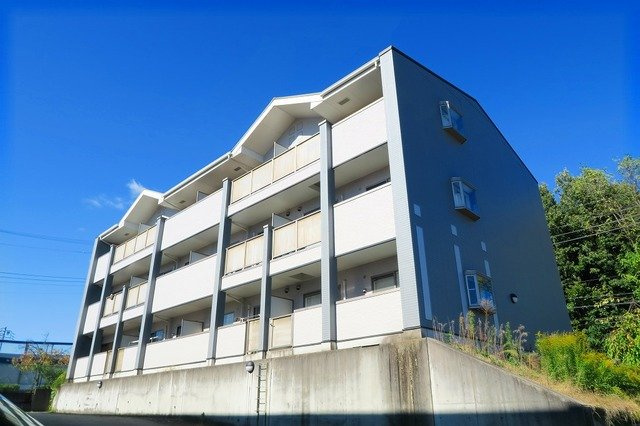 ファインヒル吉根Ａの外観|落ち着いた雰囲気の外観です