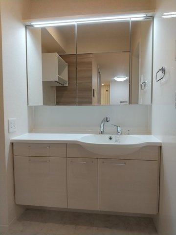 RayMaison住吉大社の洗面所