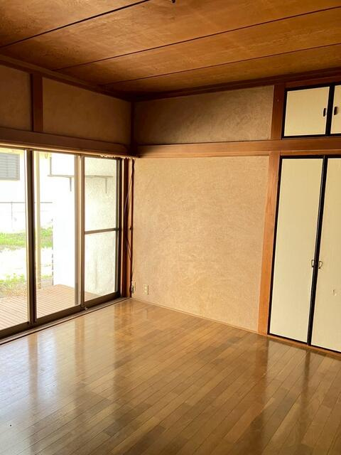 宇都宮市さつき３丁目　5DK　中古住宅の内装
