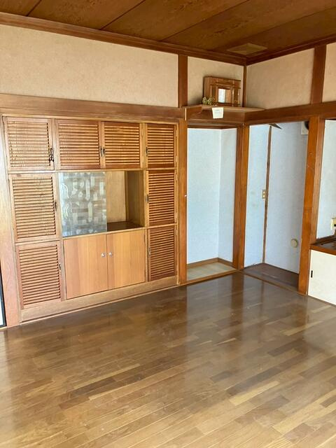 宇都宮市さつき３丁目　5DK　中古住宅の内装
