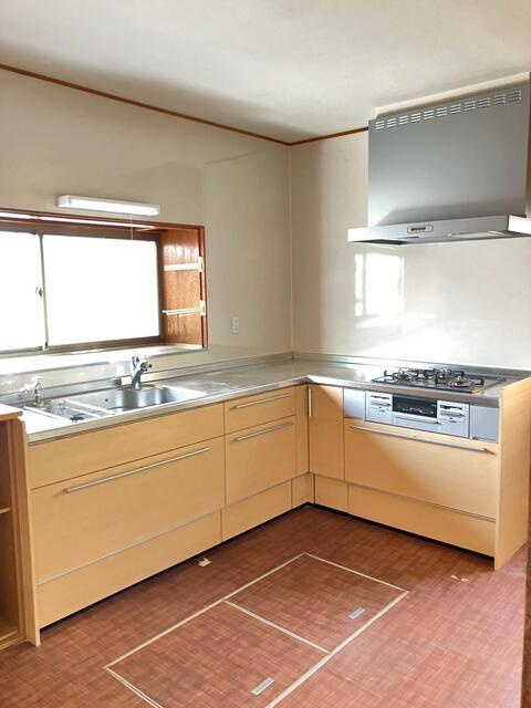 宇都宮市さつき３丁目　5DK　中古住宅のキッチン