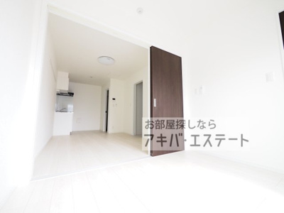 【内装】 | Longrain YASHIO | 同一仕様写真