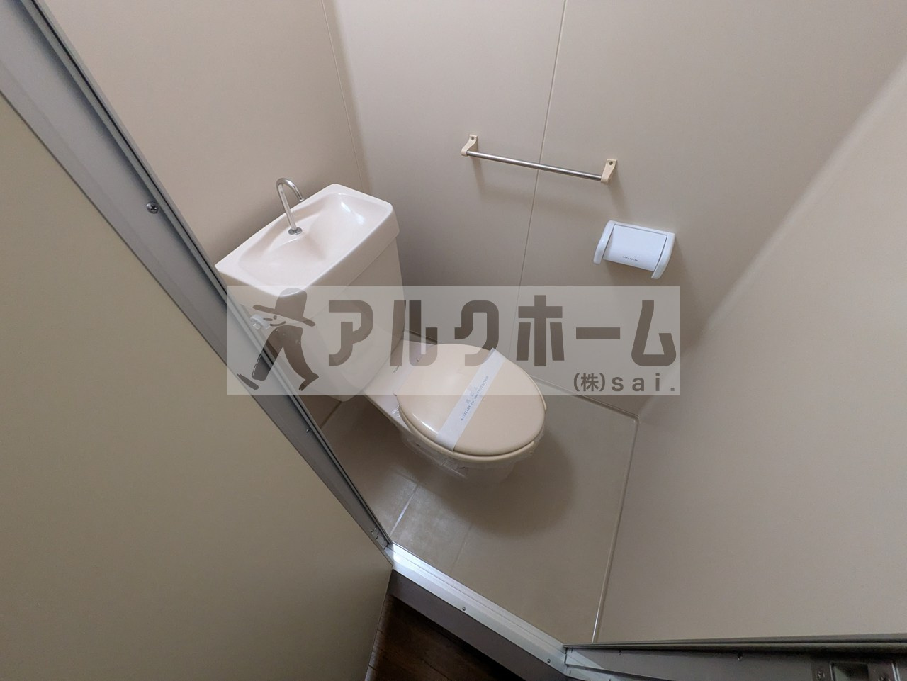 ドリームスクエアのトイレ|ドリームスクエア（河内国分駅・バストイレ別）　洗濯機置場